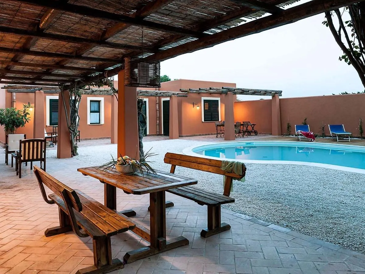 Belvilla By Oyo Villa Arangea Dieci location
